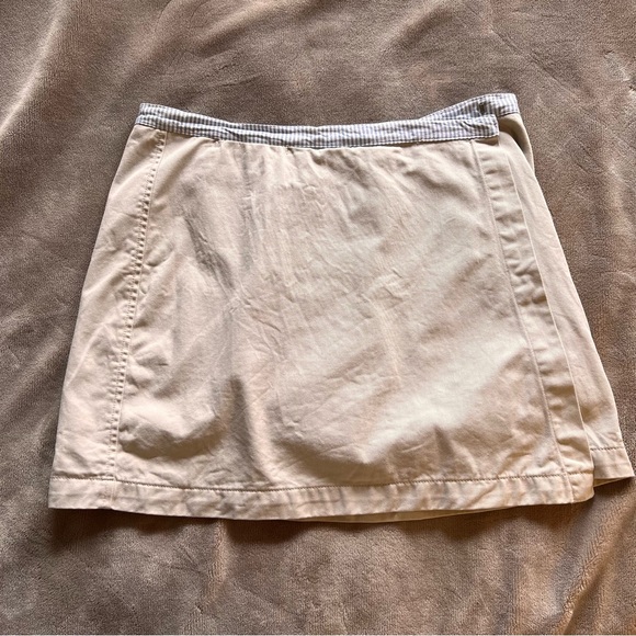 Tommy Hilfiger Dresses & Skirts - TOMMY HILFIGER Nautical Beige Cotton Smooth Mini Wrap Skort - Size 6